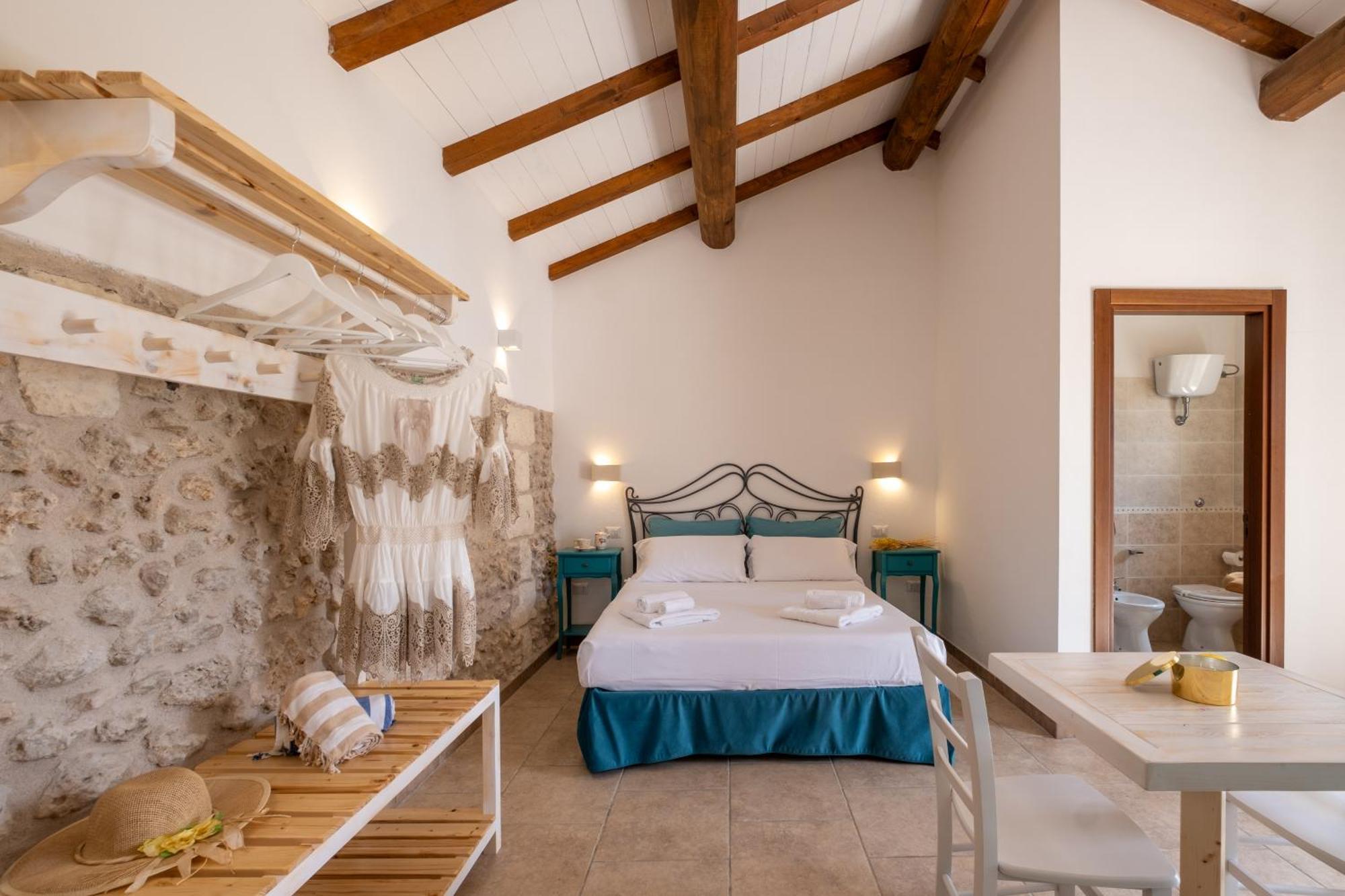 Agriturismo Masseria Costarella Borgagne Exterior photo